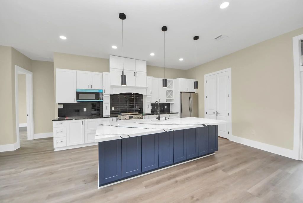 5806 Honey Grove Avenue, Arcola