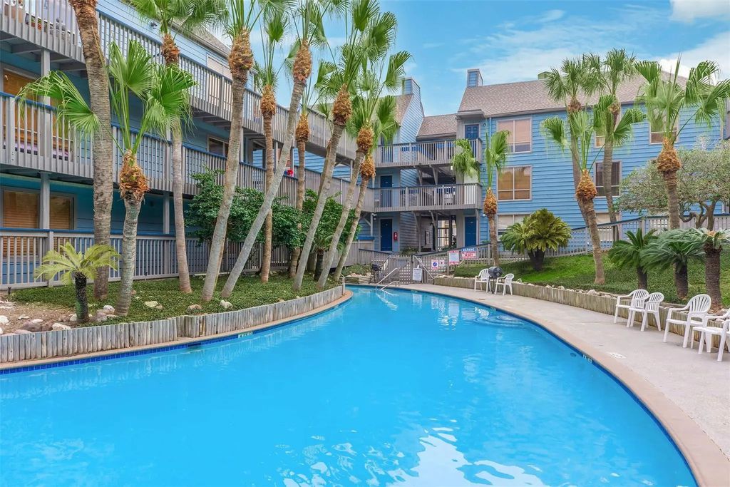 8100 Seawall Boulevard A, Galveston