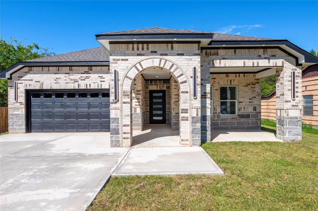 8125 Wetherby Lane, Houston