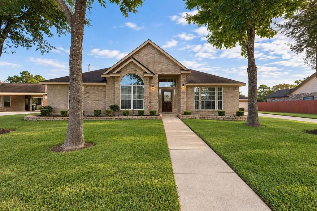 3207 Hickory Knoll Drive, Pearland