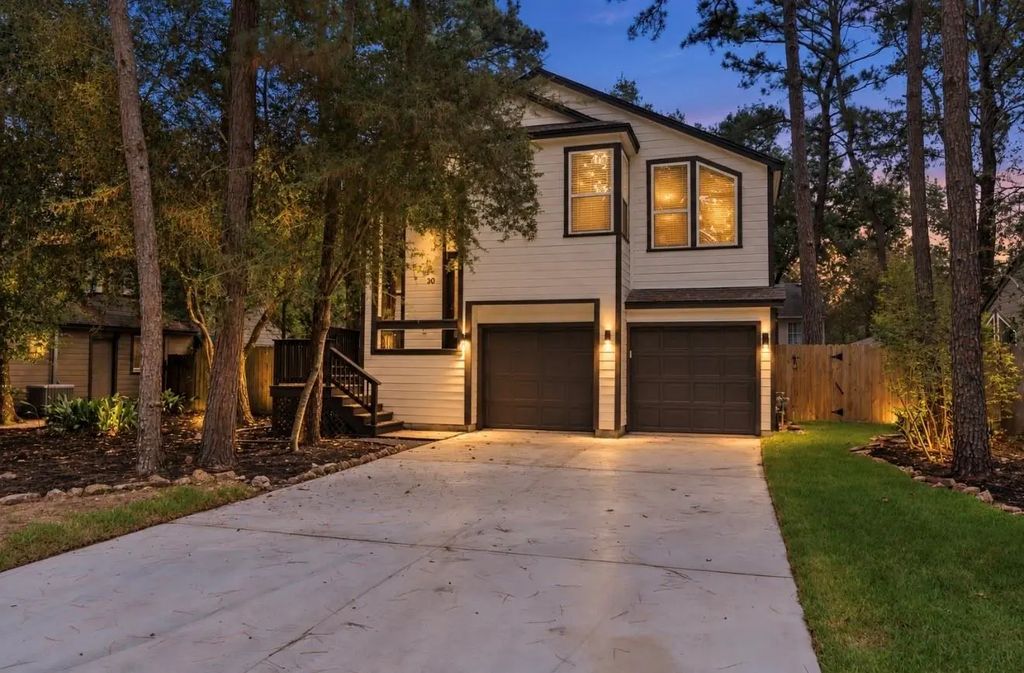 30 Shallow Pond Place, Spring