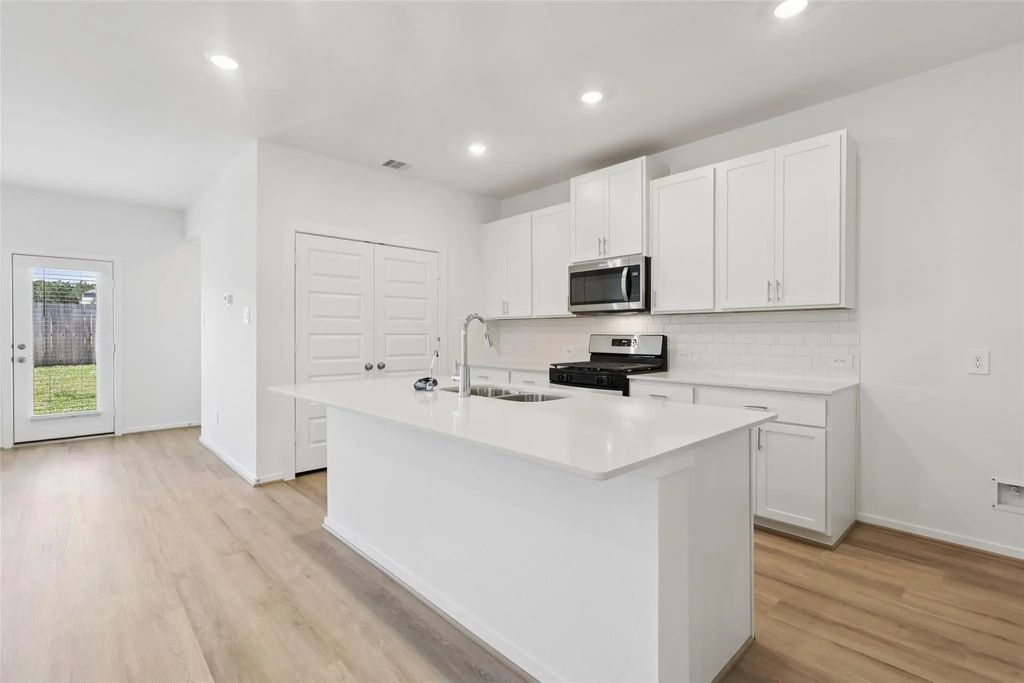1304 Anacapa Street, Huffman