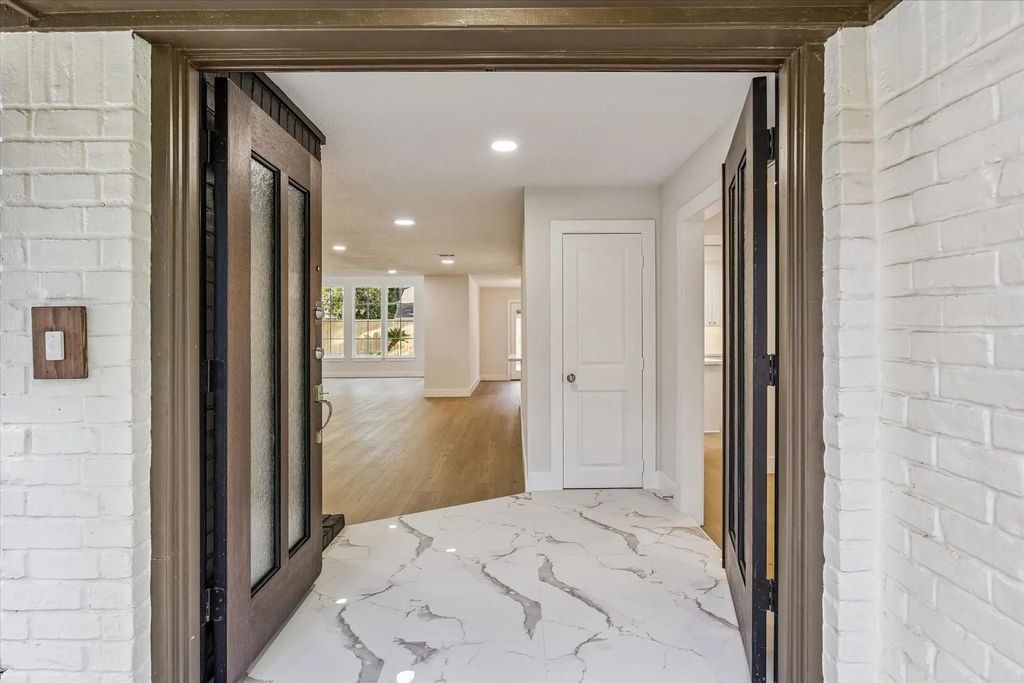 11947 Fawnview Drive, Houston
