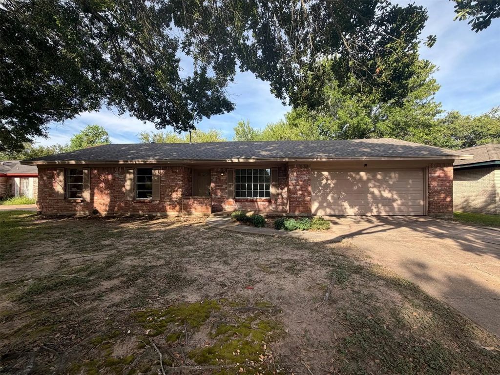 3506 Oxford Road, Alvin