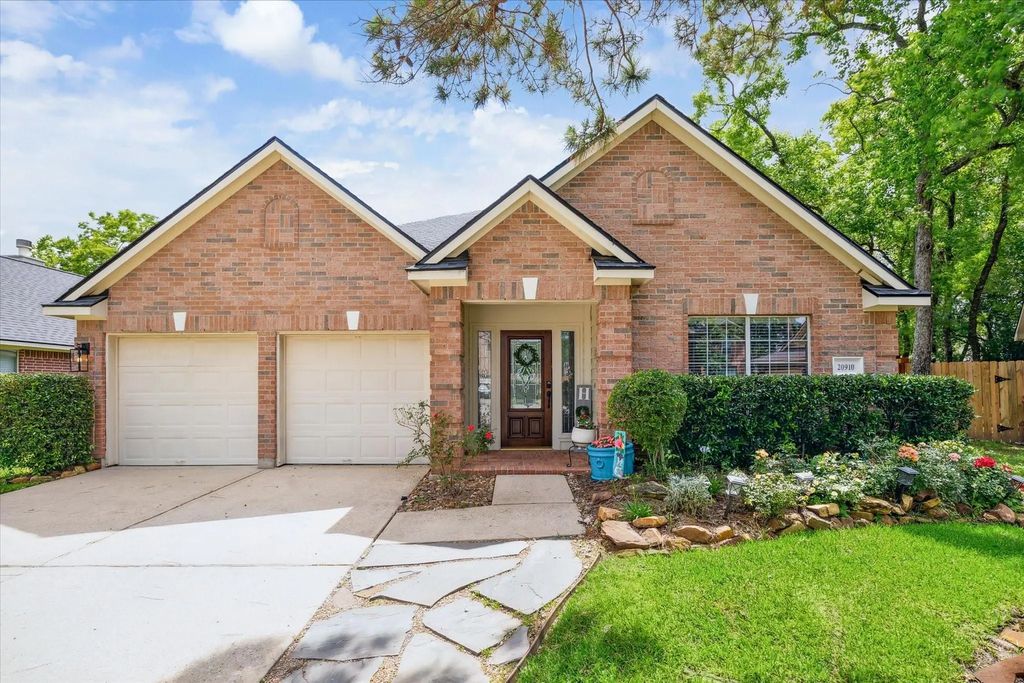 20910 Sandy Briar Court, Spring