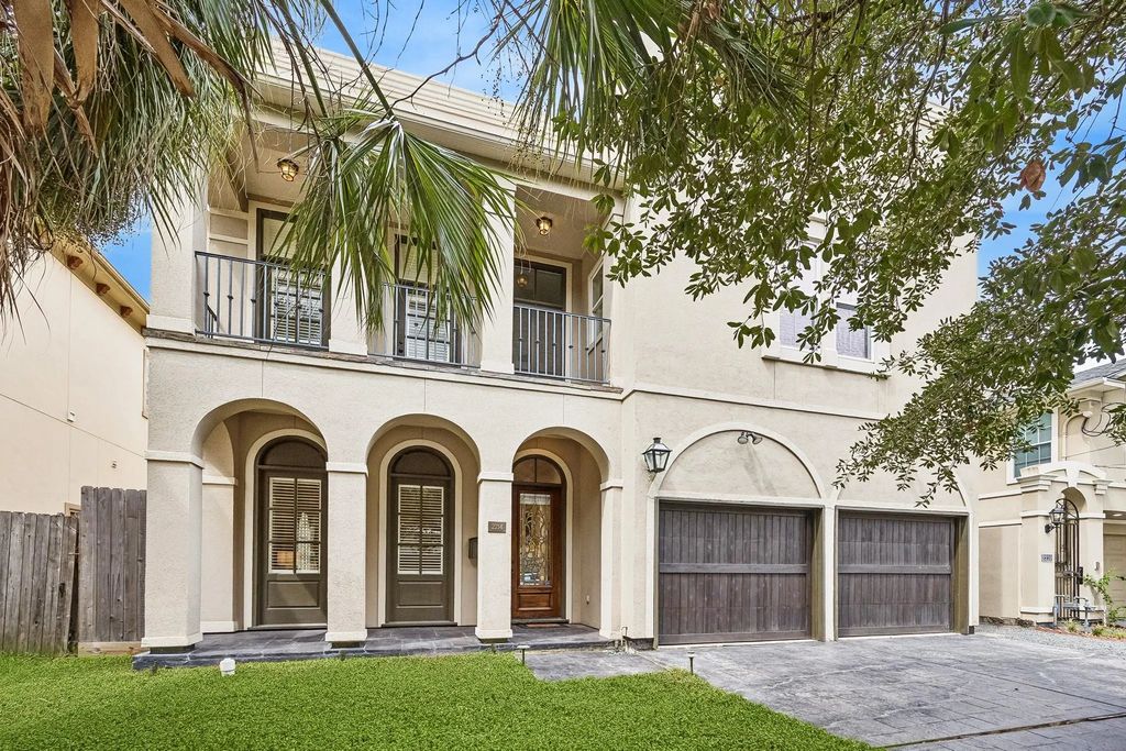 2214 Driscoll Street, Houston
