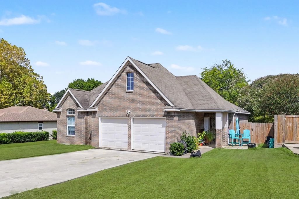 13262 Lake Breeze Lane, Willis