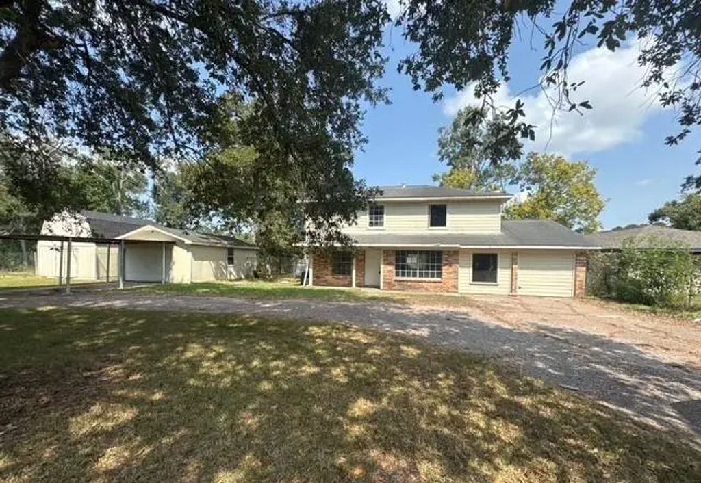 7818 Pin Oak Road, Alvin
