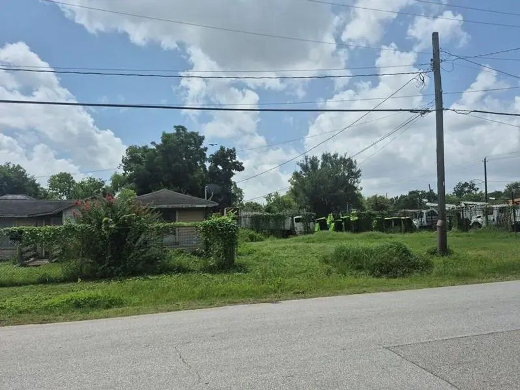 3912 Crane Street, Houston