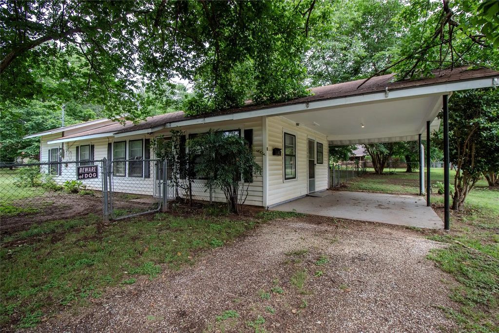 506 W Elm Street, Crockett