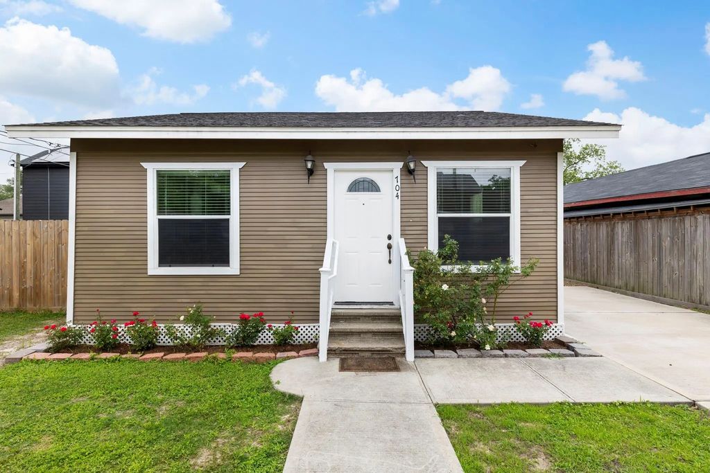 704 Jewett Street, Houston