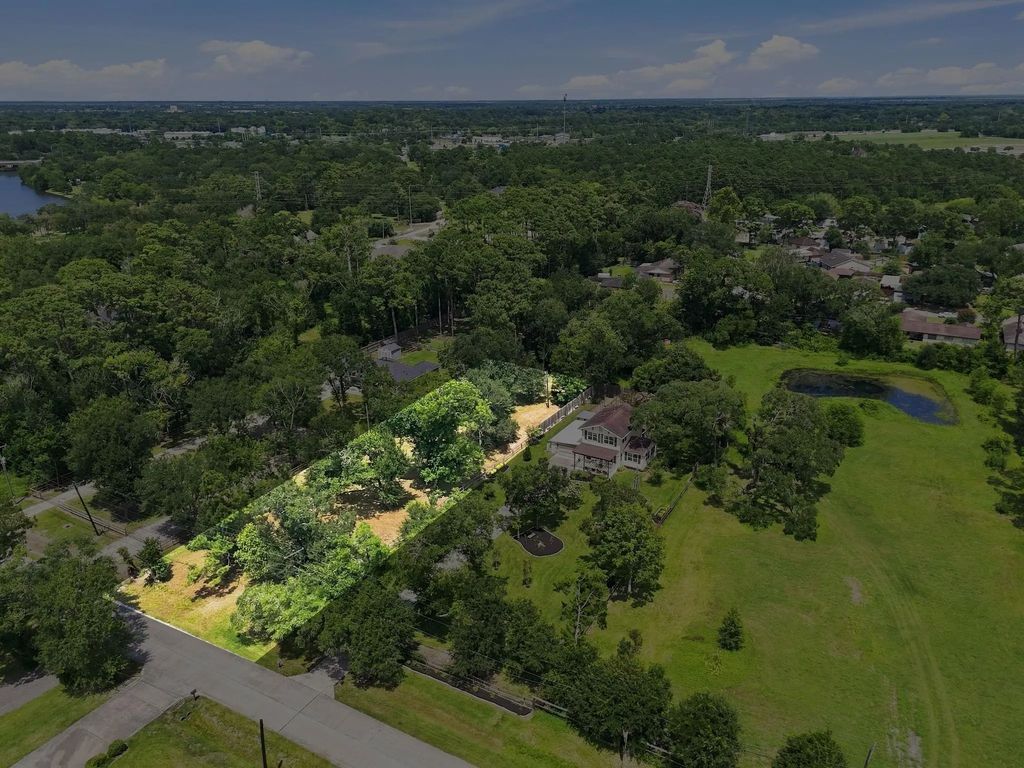 Lot 5 Palm Drive, Dickinson