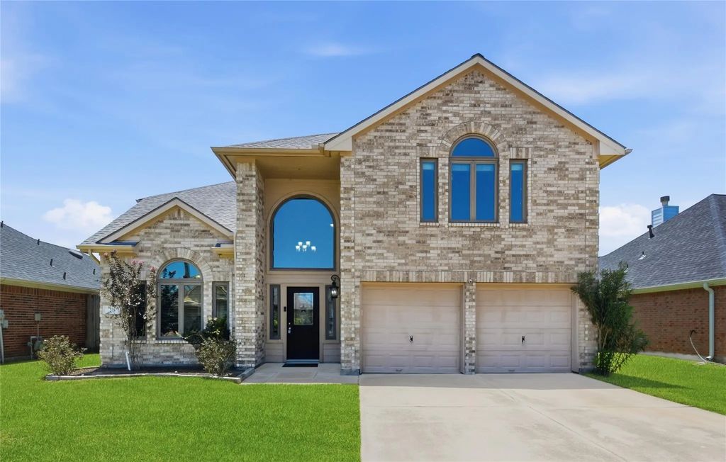 321 Spencer Landing W, La Porte