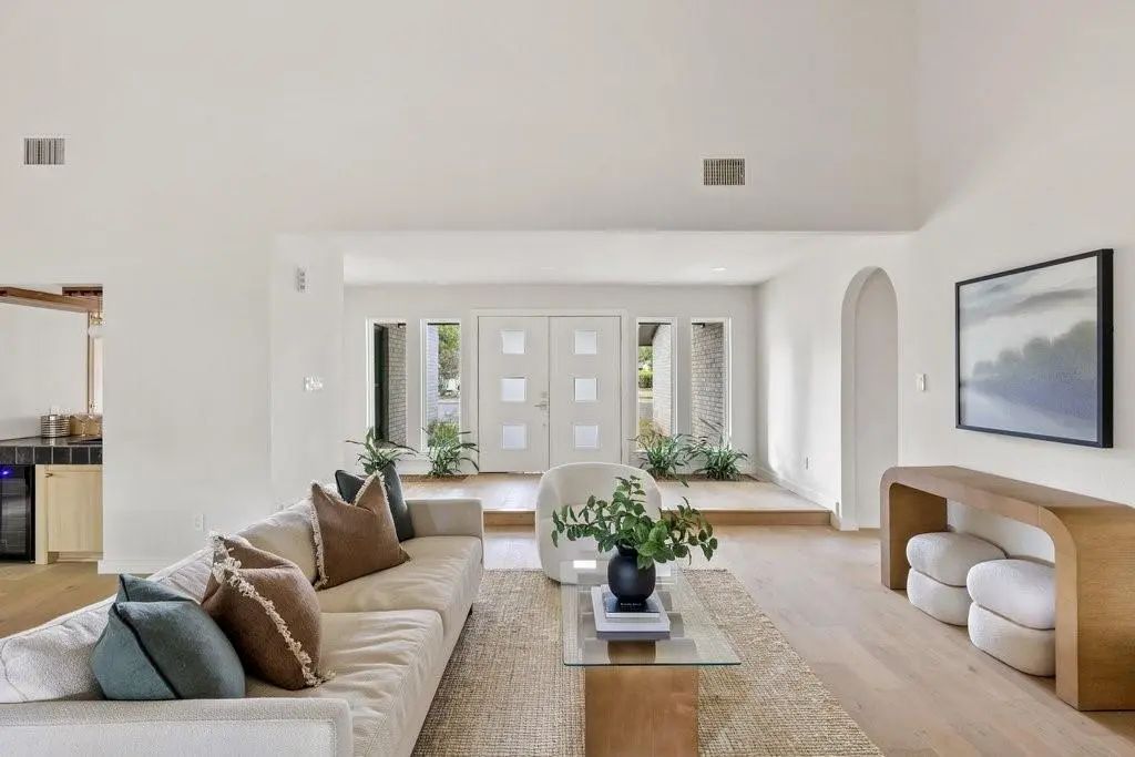 10707 Pinehurst Drive, Austin