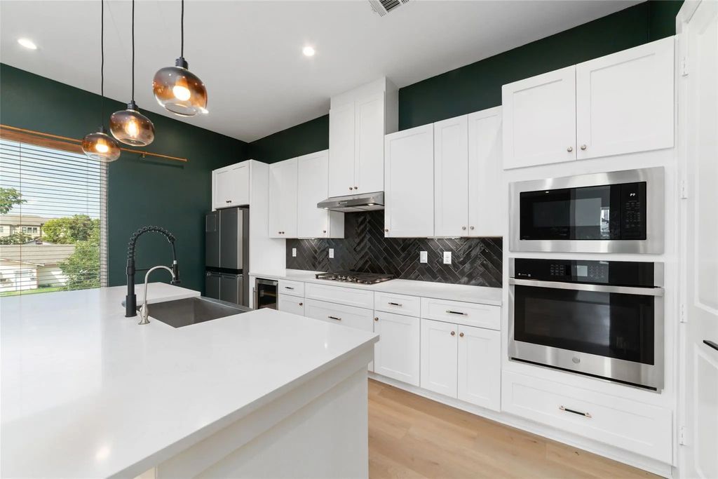 2308 Reinerman Street, Houston