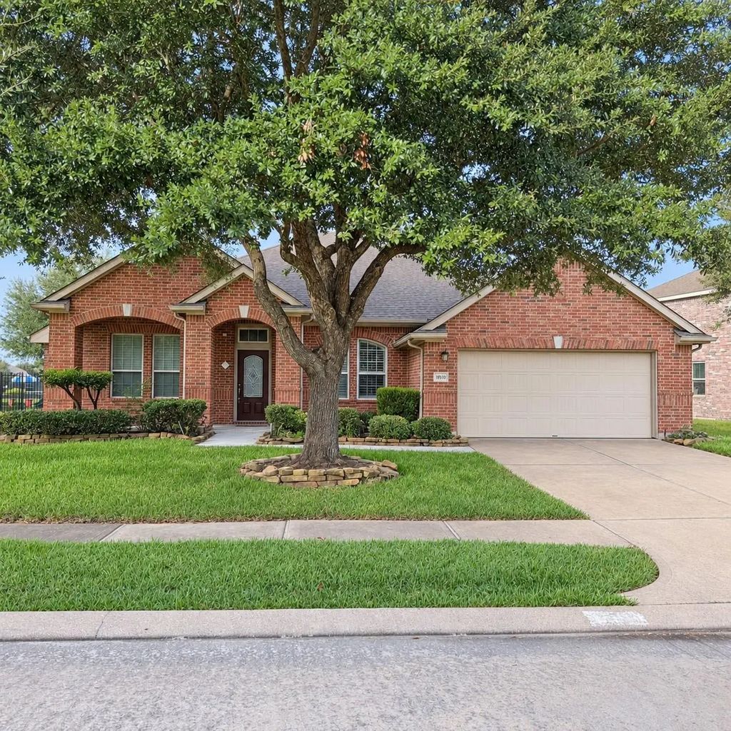 19510 Stanton Lake Drive, Cypress