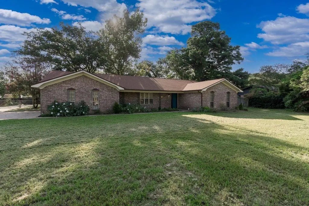 120 Donniebrook Street, Palestine