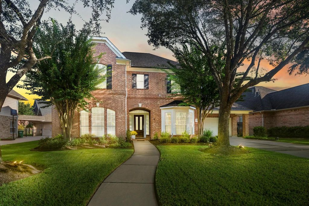 1607 Noble Pointe Drive, Spring