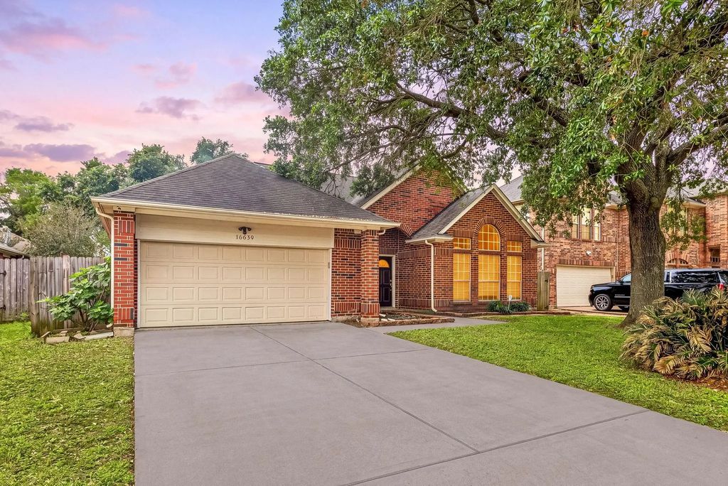 16839 Carbridge Drive, Houston