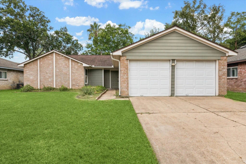 2622 Strait Lane, Houston