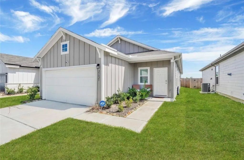23907 Escardilla Drive, Hockley