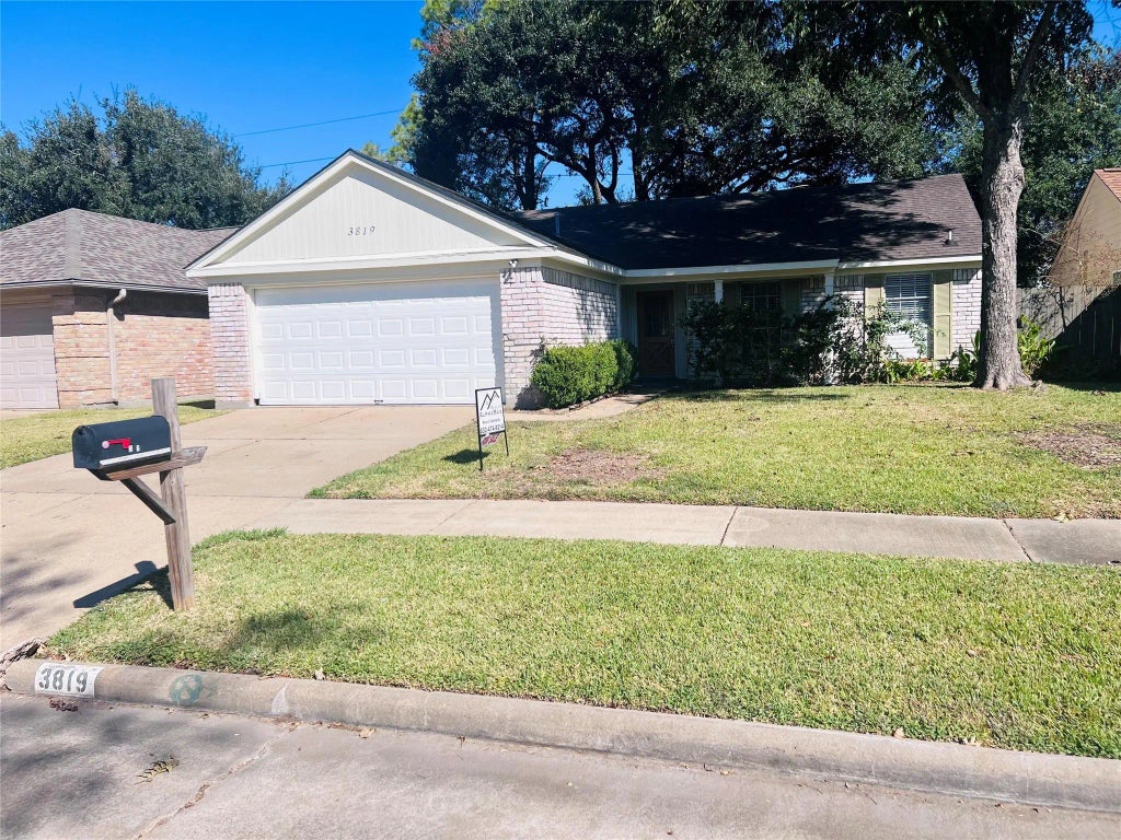 3819 Stovepipe Lane, Sugar Land