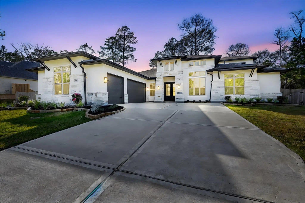 1020 Prescott Drive, Conroe
