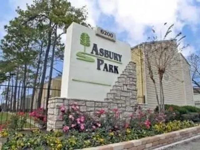 6200 W Tidwell Road 2102, Houston