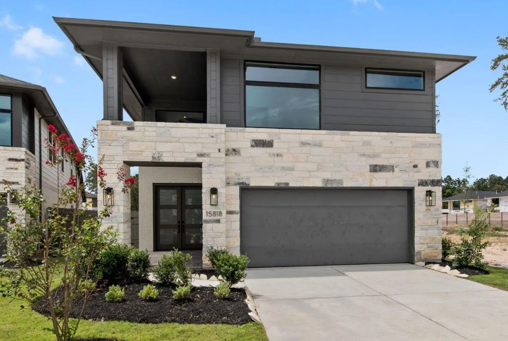 15818 Swan Lake Lane, Conroe
