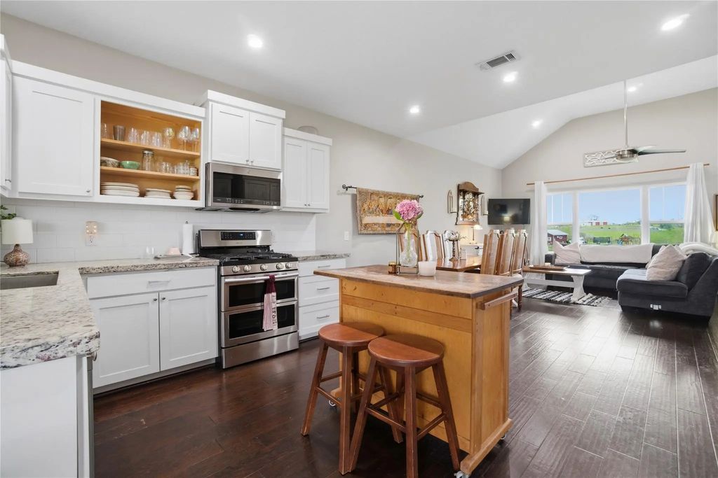 5037 Horseshoe Drive, Anderson
