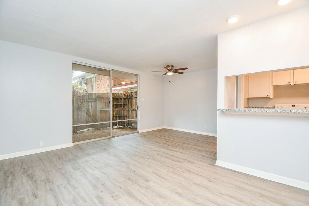 2822 Briarhurst Drive 43, Houston