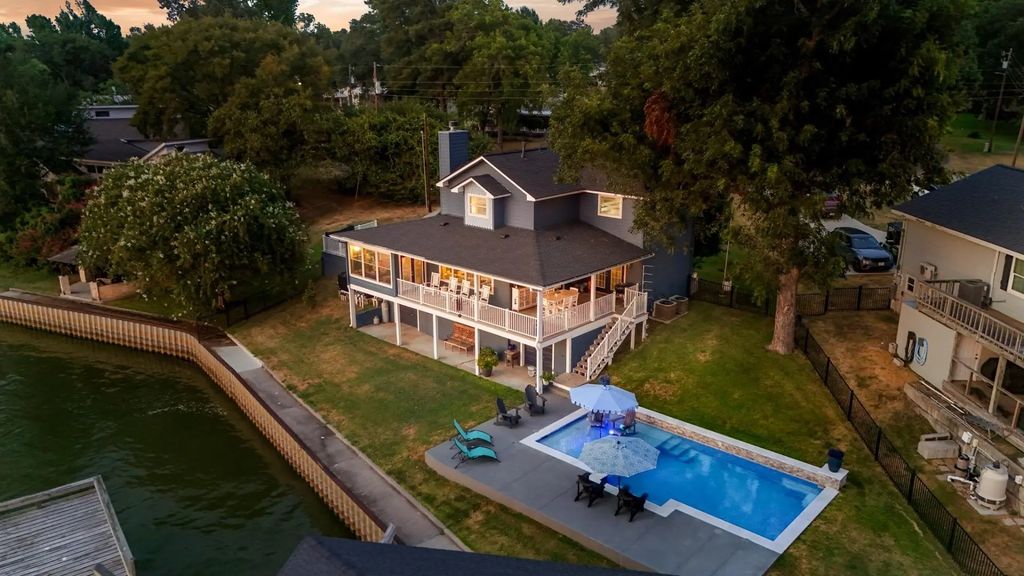 415 Pine Brook Drive, Livingston
