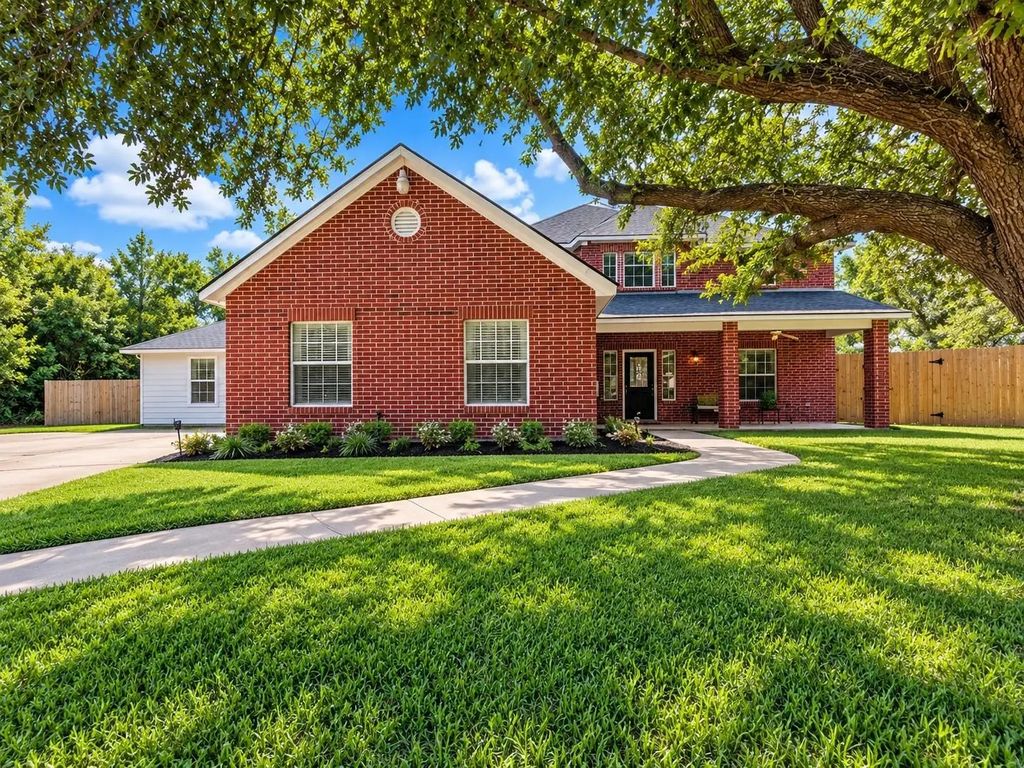 4030 Larkspur Street, Alvin