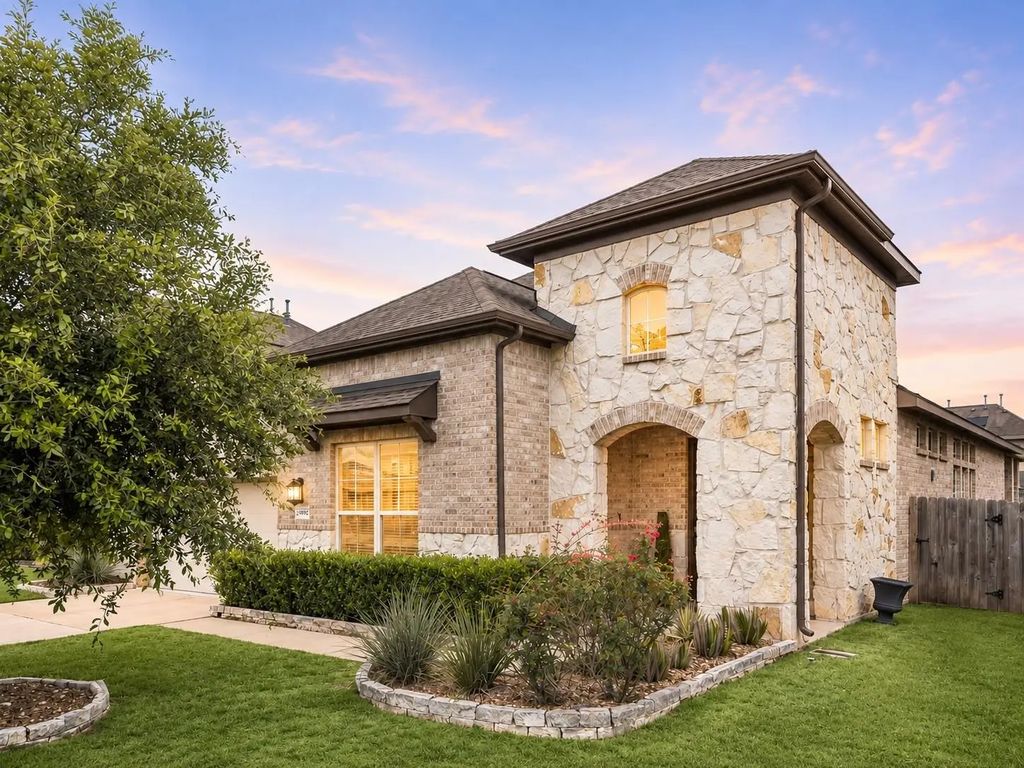3002 Golden Honey Lane, Richmond