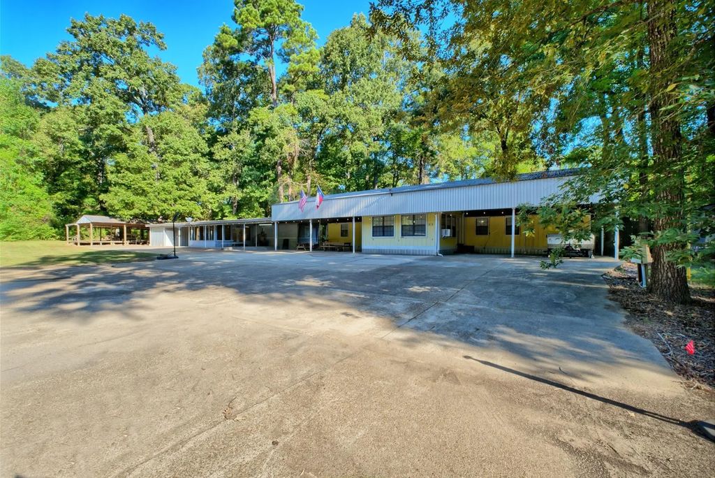 260 Rudd Road, Hemphill