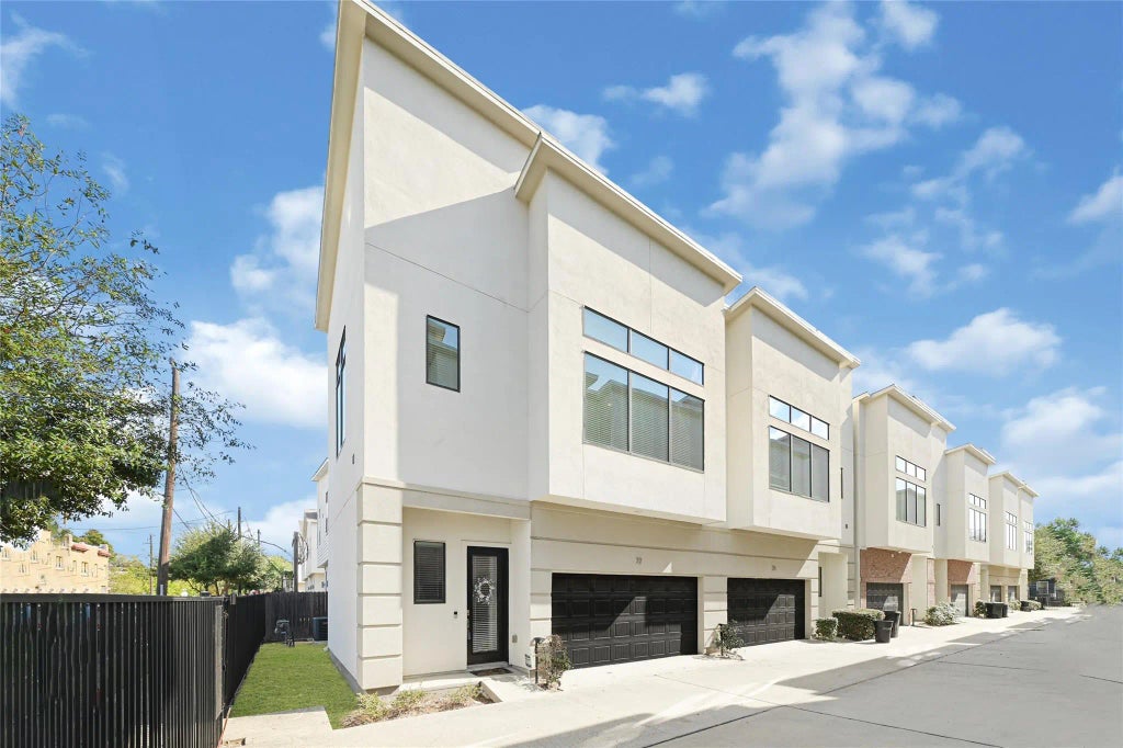 72 N Hutcheson Street, Houston