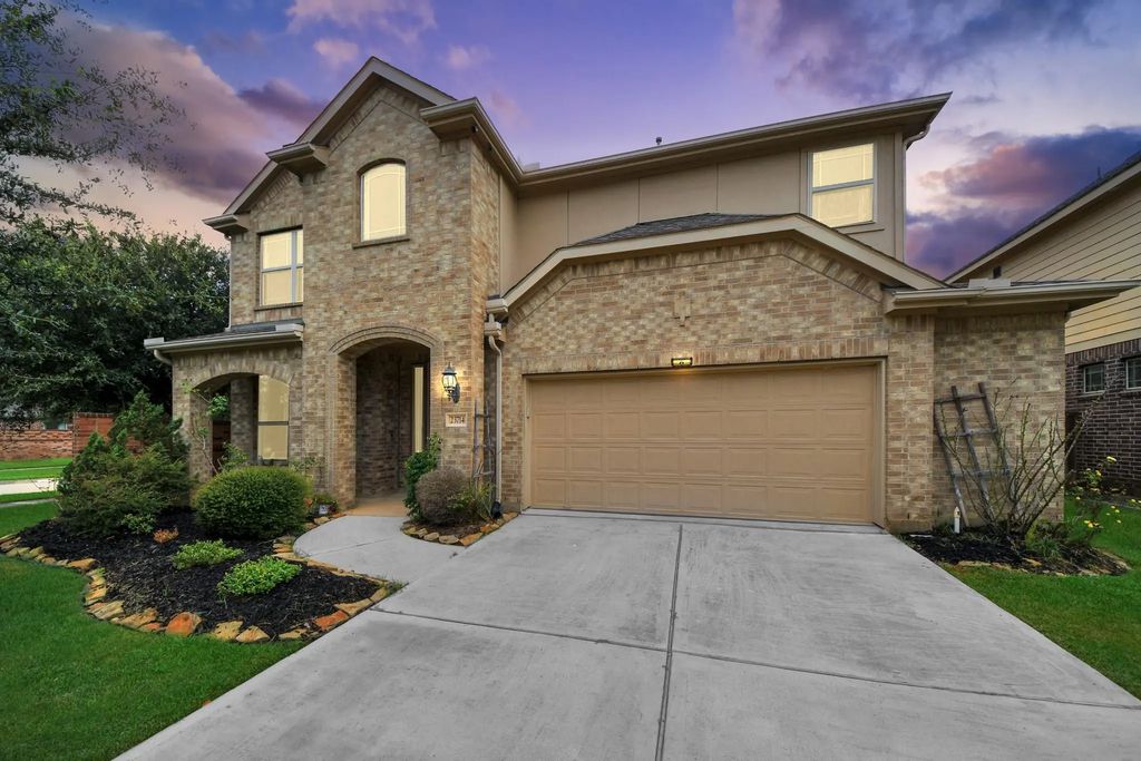 23714 Via Viale Drive, Richmond