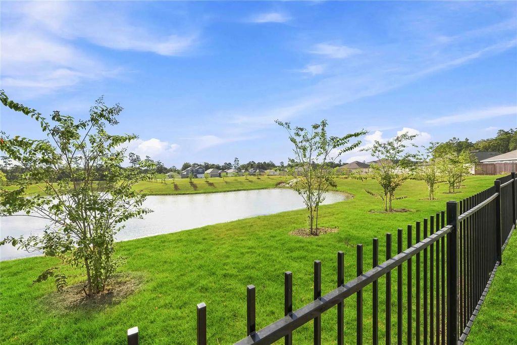 10435 Sugar Mill Dr, Conroe