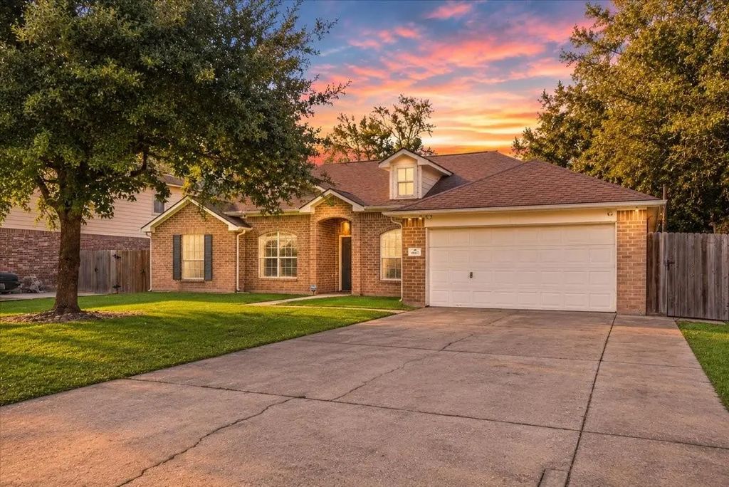 6610 Woodland Oaks, Magnolia