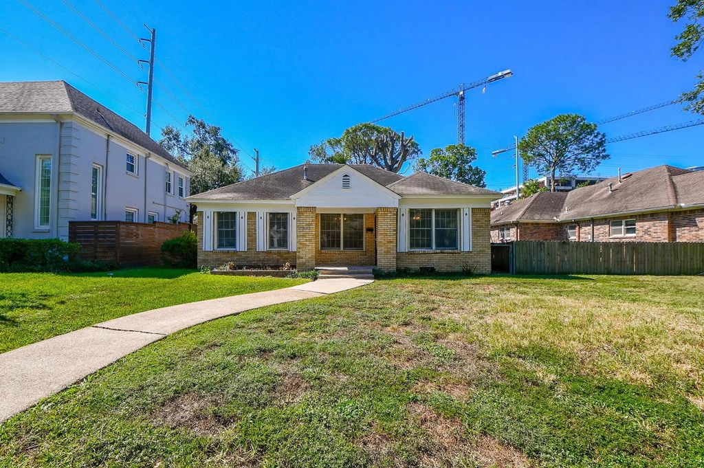 1932 Canterbury Street, Houston