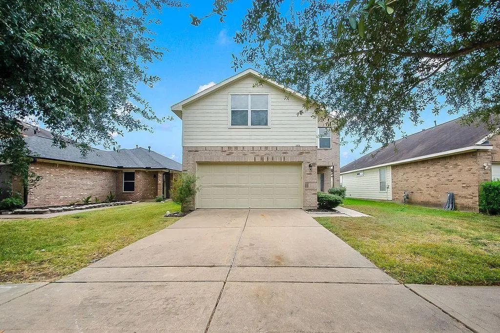 1014 Vernage Road, Houston