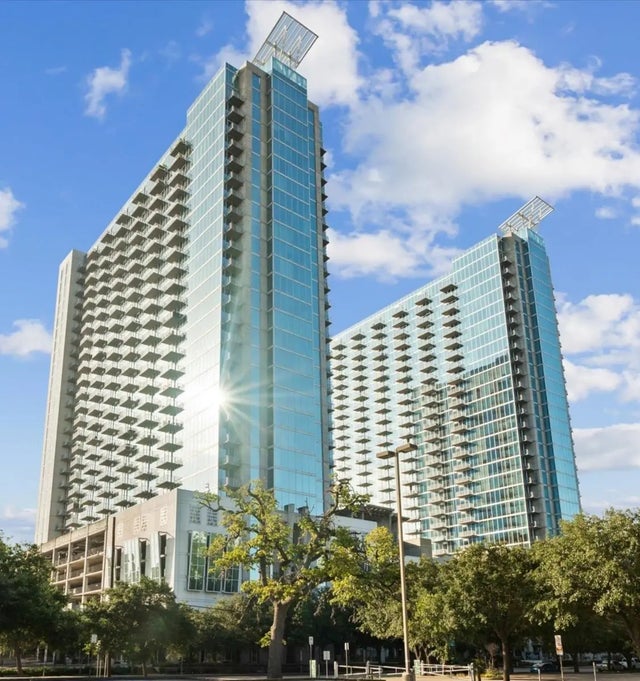 5925 Almeda Road 11306, Houston