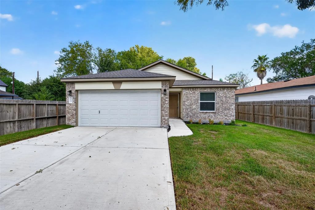 353 Todd Street, Tomball