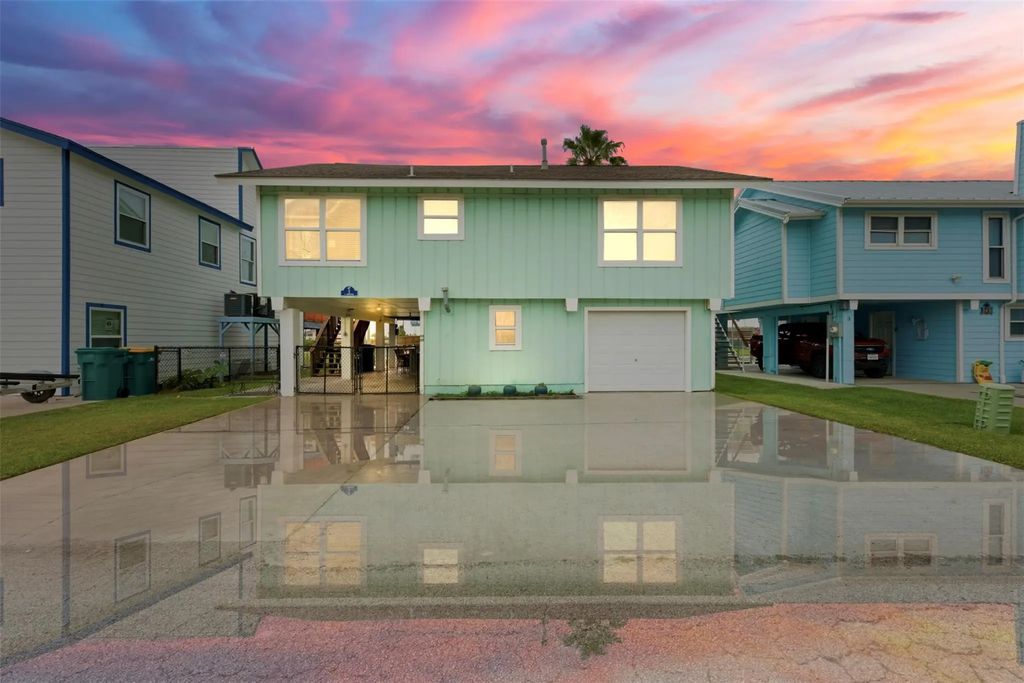 2 S Sandpiper Street, La Marque