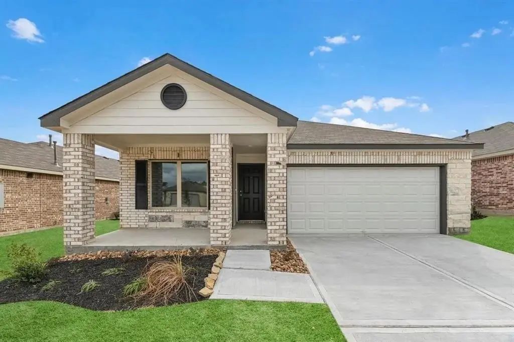 8213 Red Spruce Street, Magnolia