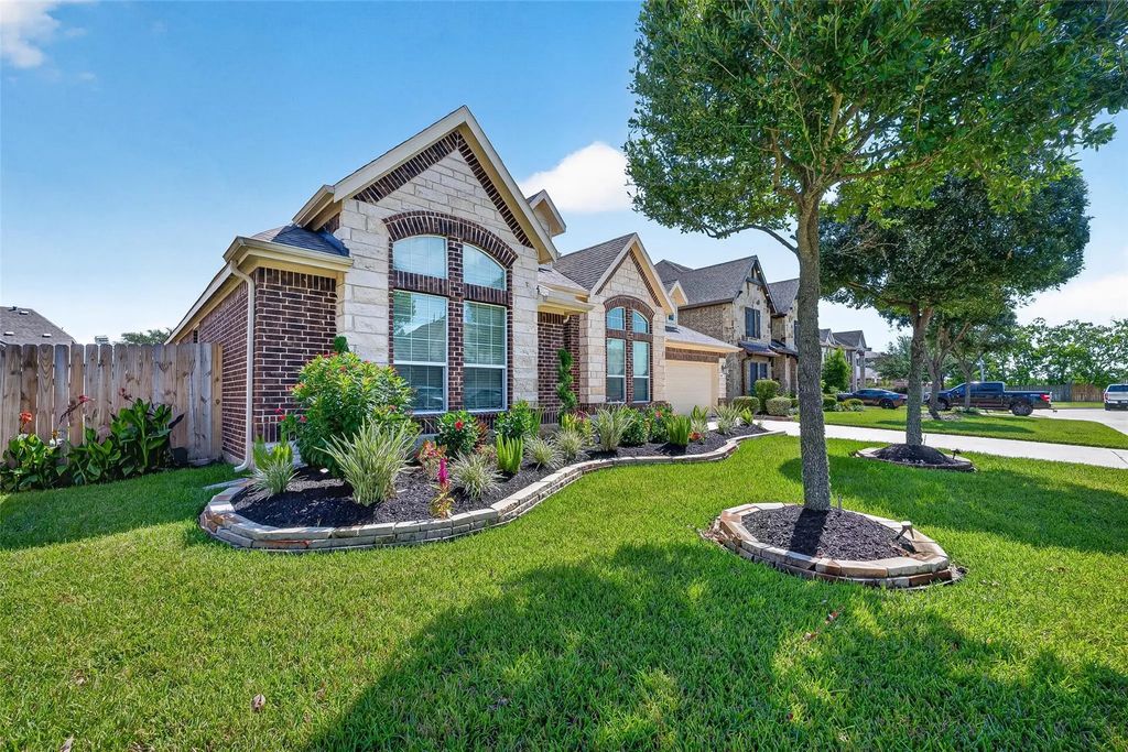 2414 Alexandra, Deer Park