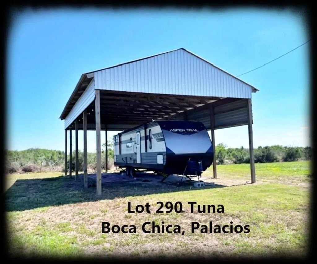50 Tuna Court, Palacios