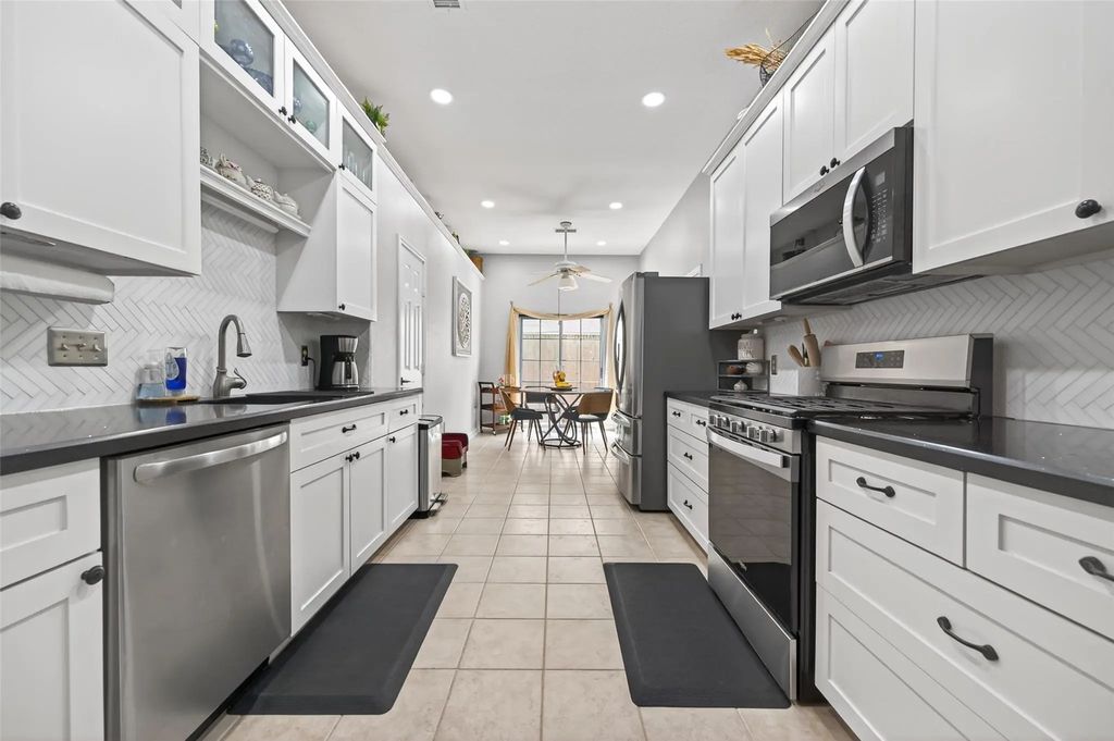 5710 S Magazine Circle, Houston