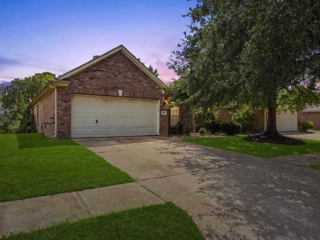30026 Luna Lakes Drive, Spring