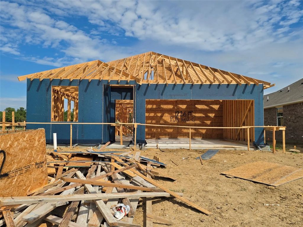 1422 Friendship Trail, Seabrook